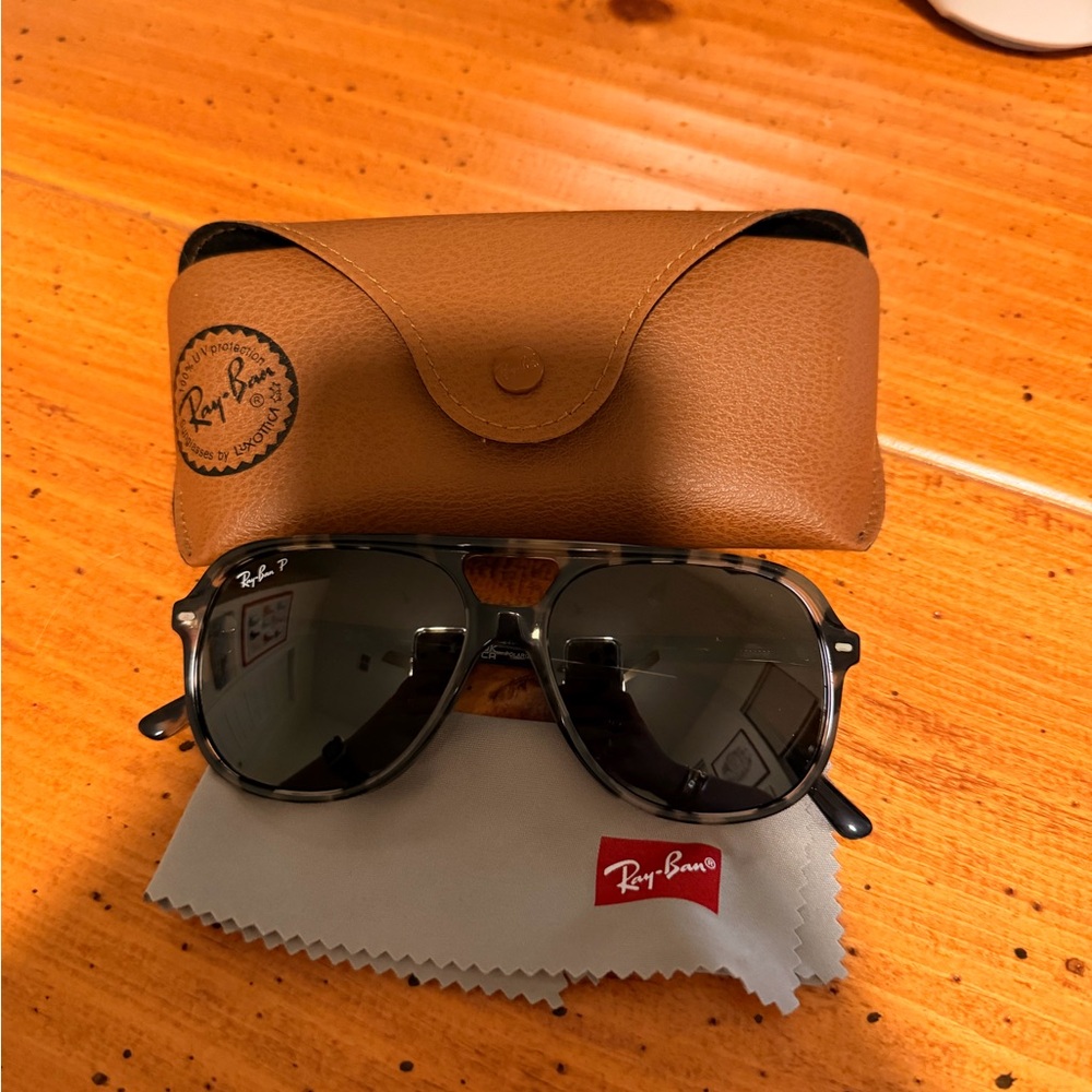 Ray-Ban Black Sunglasses with Tan Case